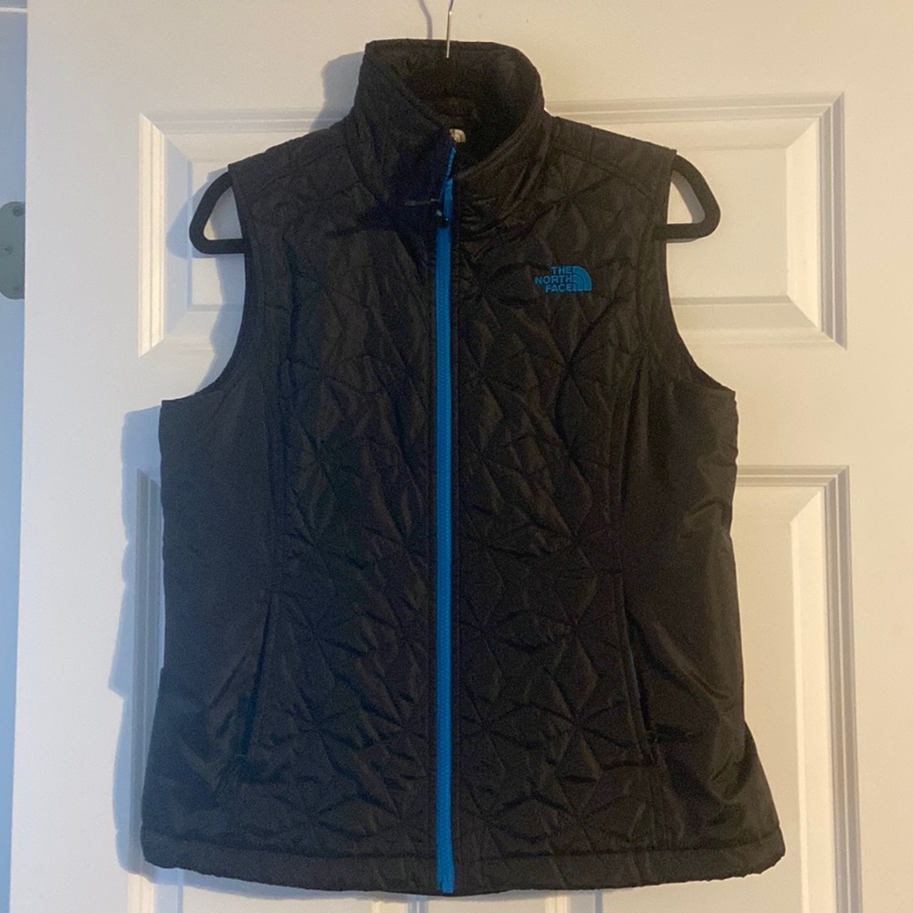 The North Face best. Size medium.